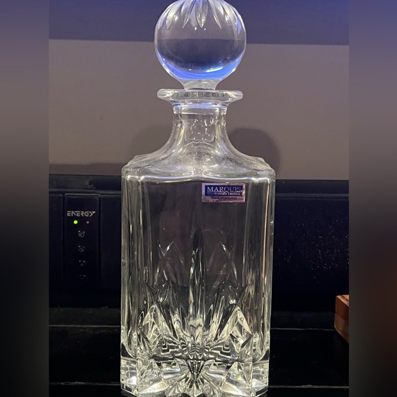 MIkasa Full Lead Crystal Decanter Bainbridge Large Globe Stopper Retired 24ozNWO - Picture 1 of 7